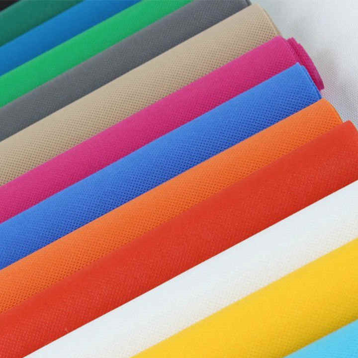 100 % PP Spunbond Nonwoven Fabric Color Non Woven Roll